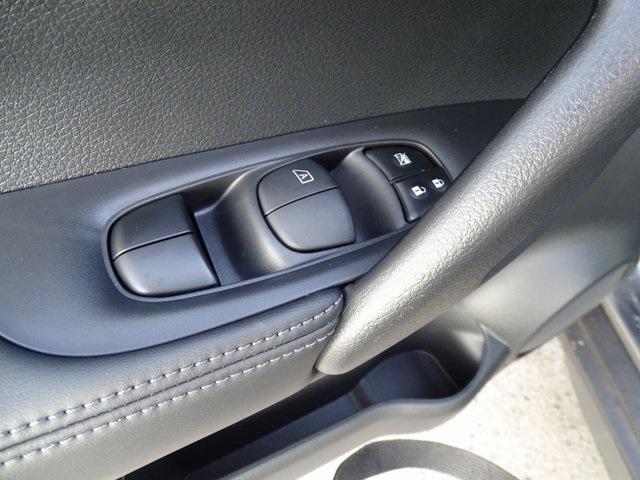 53317-3564-nissan-rogue-2020-22410