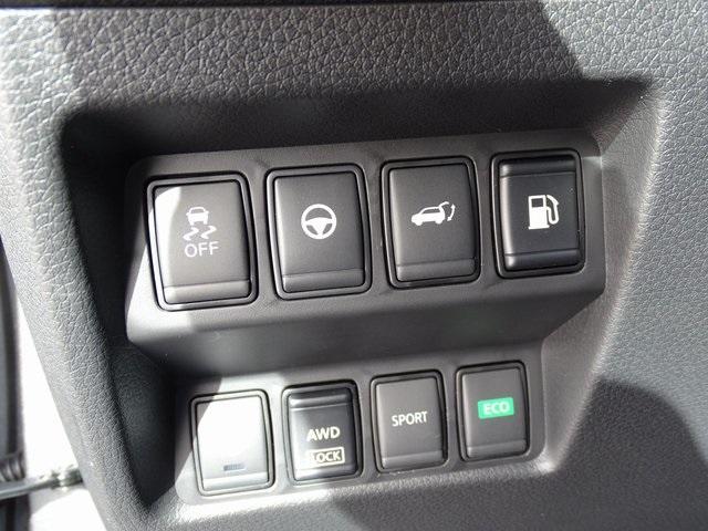 53318-3564-nissan-rogue-2020-22410