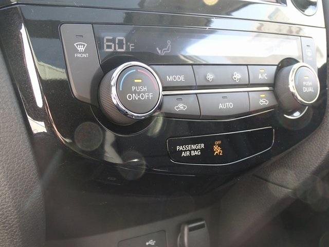 53321-3564-nissan-rogue-2020-22410