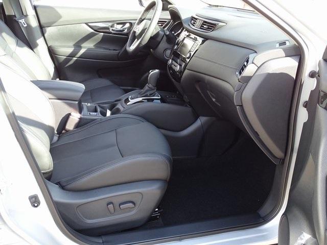 53365-3566-nissan-rogue-2020-22410