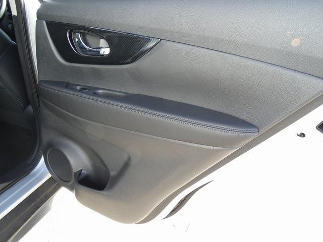 53371-3566-nissan-rogue-2020-22410
