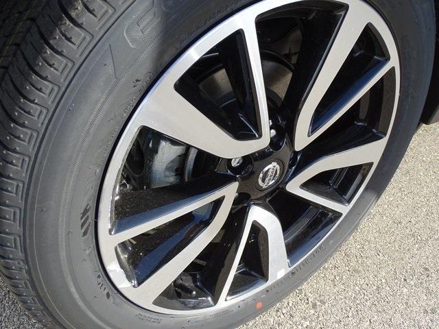 53372-3566-nissan-rogue-2020-22410