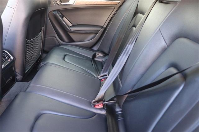 audi-a4-2016-p-waubfafl2gn012689image-10