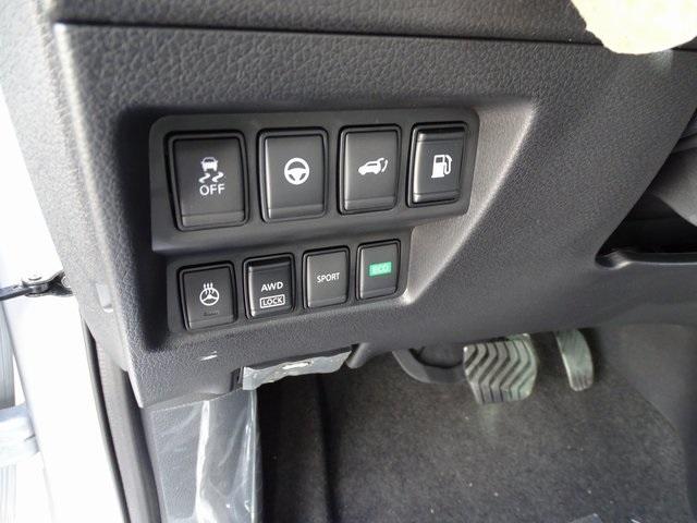 53387-3566-nissan-rogue-2020-22410