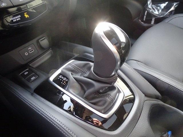 53389-3566-nissan-rogue-2020-22410