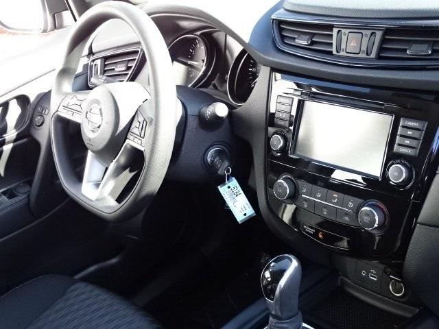 53404-3567-nissan-rogue-2020-22010