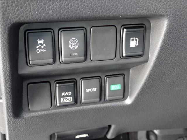 53420-3567-nissan-rogue-2020-22010