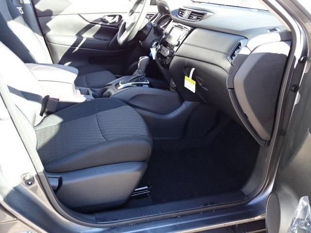 53434-3568-nissan-rogue-2020-22010