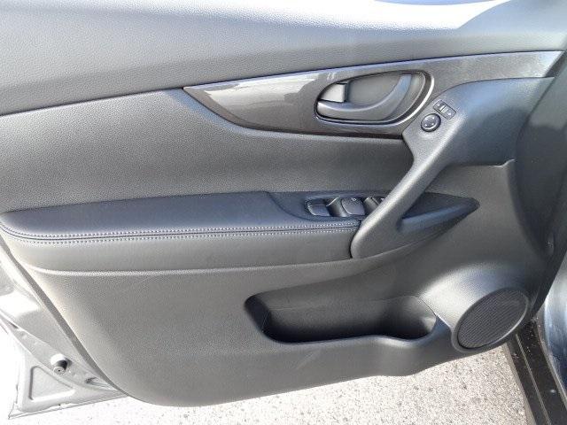 53450-3568-nissan-rogue-2020-22010