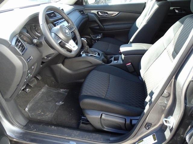 53479-3569-nissan-rogue-2020-22010