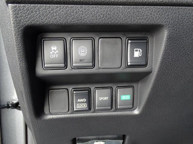 53483-3569-nissan-rogue-2020-22010