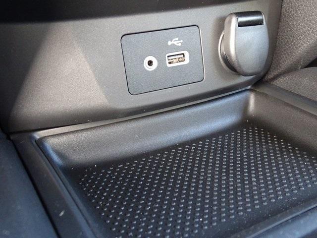 53486-3569-nissan-rogue-2020-22010