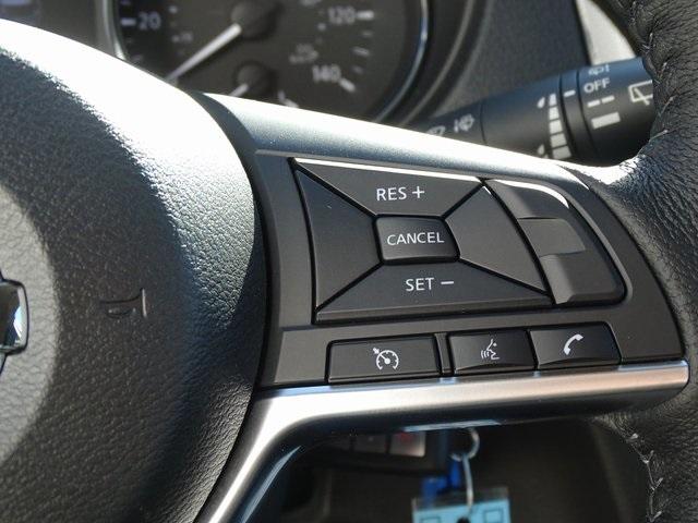 53491-3569-nissan-rogue-2020-22010