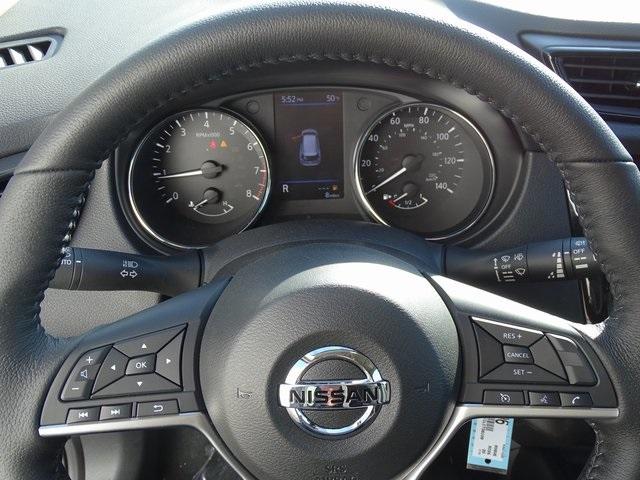 53492-3569-nissan-rogue-2020-22010