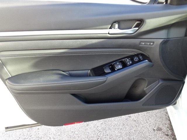 53514-3570-nissan-altima-2020-13910