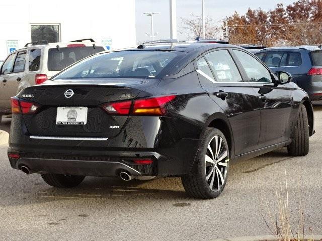 53571-3572-nissan-altima-2020-13210