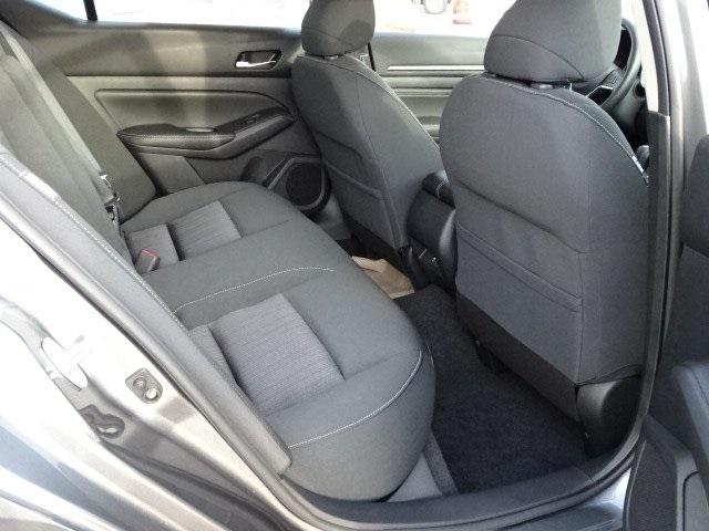 53632-3574-nissan-altima-2020-13110