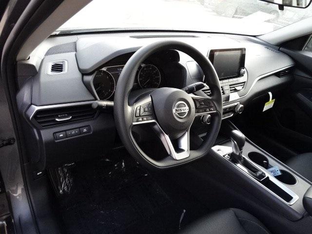 53642-3574-nissan-altima-2020-13110