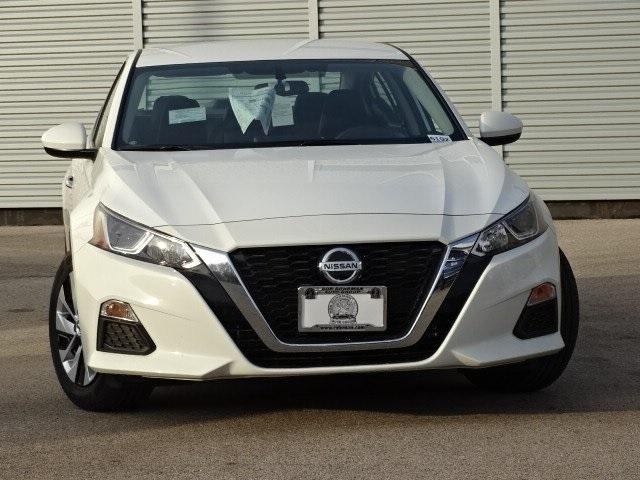 53657-3575-nissan-altima-2020-13110