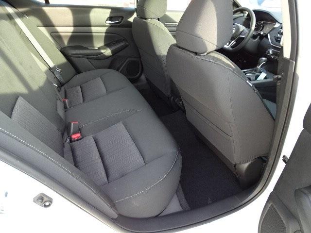 53662-3575-nissan-altima-2020-13110