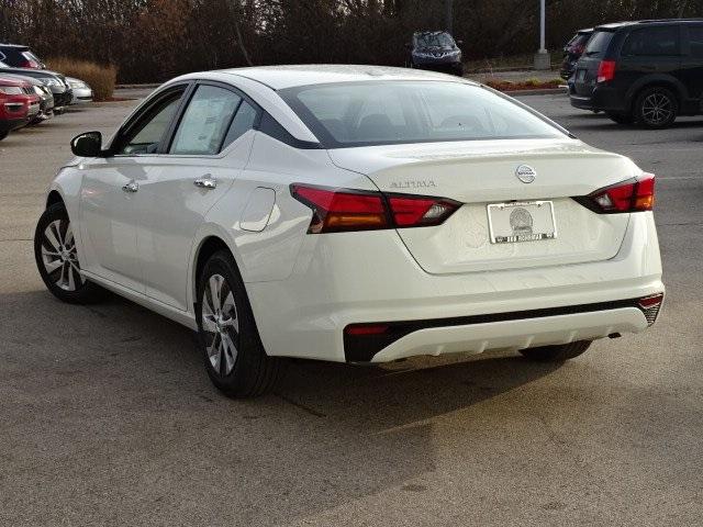 53667-3575-nissan-altima-2020-13110