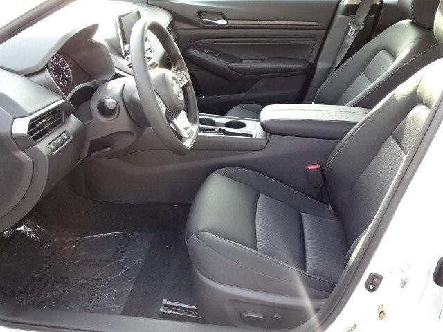 53670-3575-nissan-altima-2020-13110