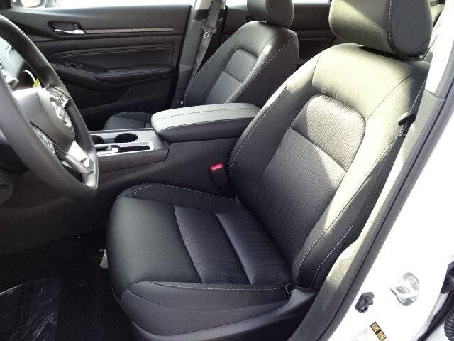 53671-3575-nissan-altima-2020-13110