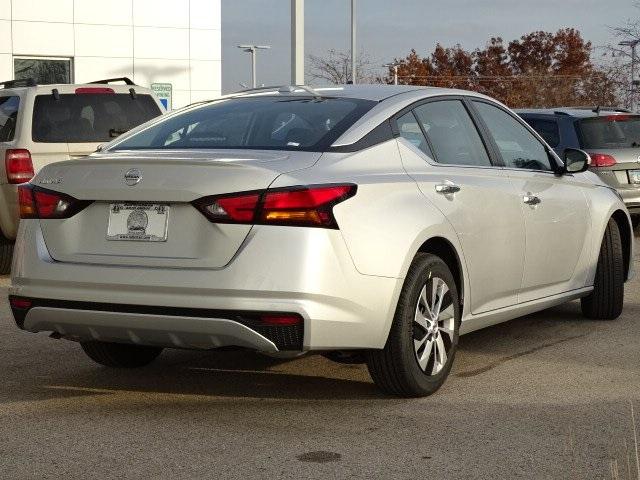 53694-3576-nissan-altima-2020-13110