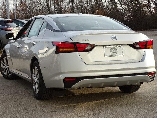 53696-3576-nissan-altima-2020-13110