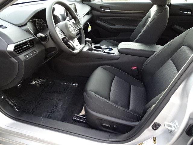 53699-3576-nissan-altima-2020-13110