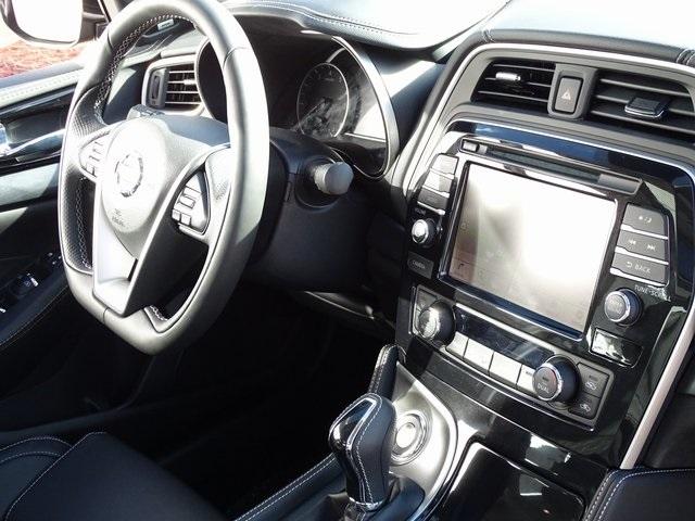 53720-3577-nissan-maxima-2020-16410