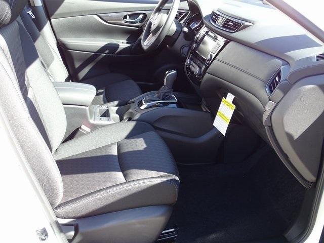 53790-3578-nissan-rogue-2020-22210