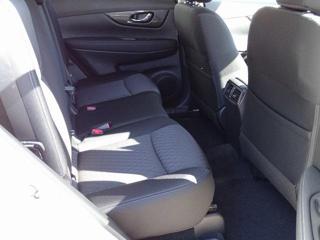 53793-3578-nissan-rogue-2020-22210