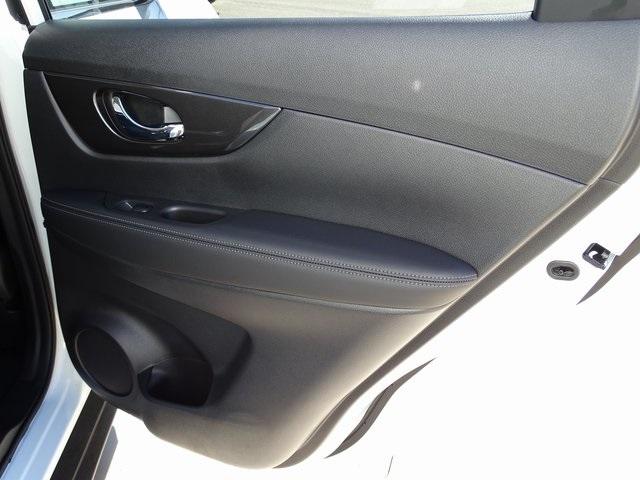 53794-3578-nissan-rogue-2020-22210