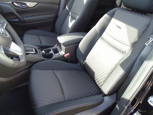 53879-3580-nissan-rogue-2020-22210