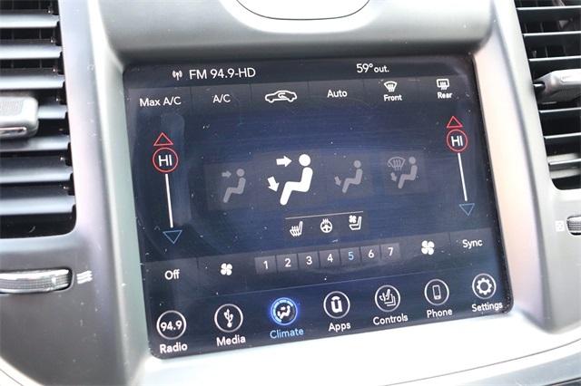 chrysler-300-2018-p-2c3ccaeg5jh159792image-17