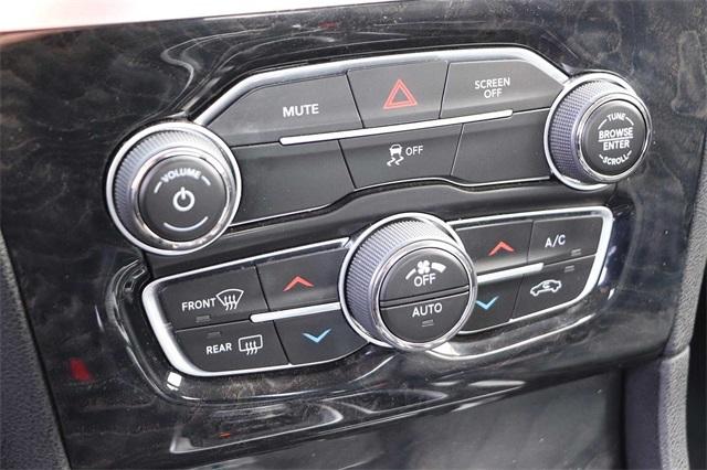 chrysler-300-2018-p-2c3ccaeg5jh159792image-19