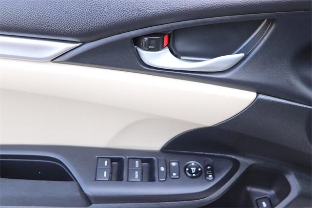 honda-civic-2018-p-2hgfc2f55jh514828image-9