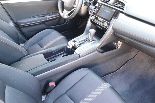 honda-civic-2018-p-2hgfc2f74jh542914image-14