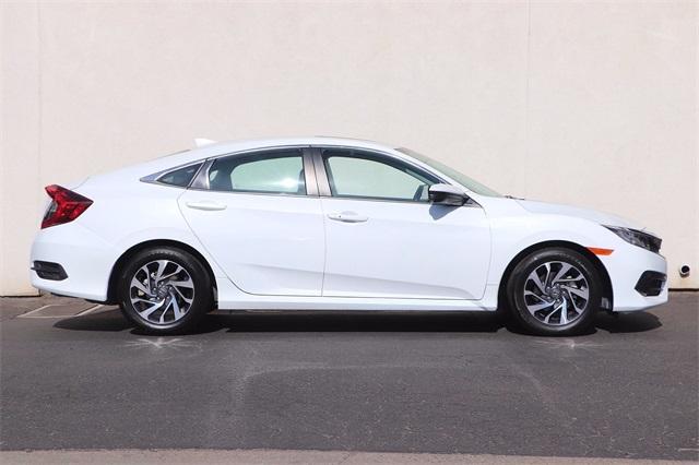honda-civic-2018-p-2hgfc2f74jh542914image-5