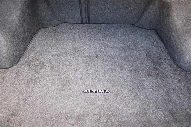 nissan-altima-2018-p-1n4al3ap6jc240815image-13