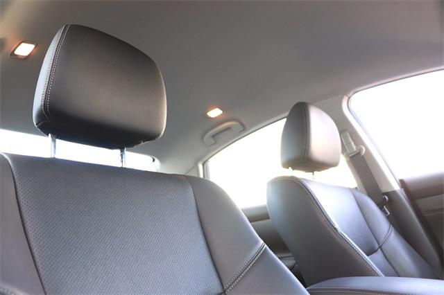 nissan-altima-2018-p-1n4al3ap6jc240815image-15