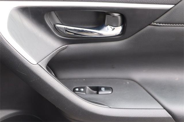 nissan-altima-2018-p-1n4al3ap5jc123789image-16