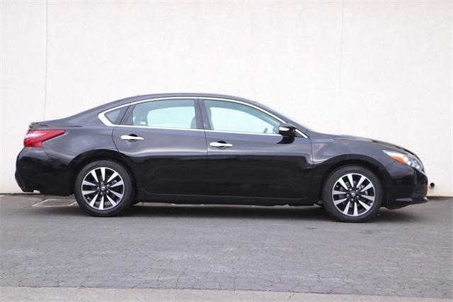 nissan-altima-2018-p-1n4al3ap5jc123789image-5