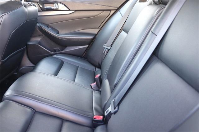 nissan-maxima-2018-p-1n4aa6ap1jc381024image-10