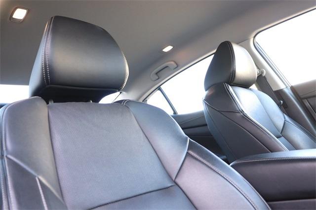 nissan-maxima-2018-p-1n4aa6ap1jc381024image-15