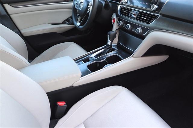 honda-accord-2018-p-1hgcv1f12ja039545image-14