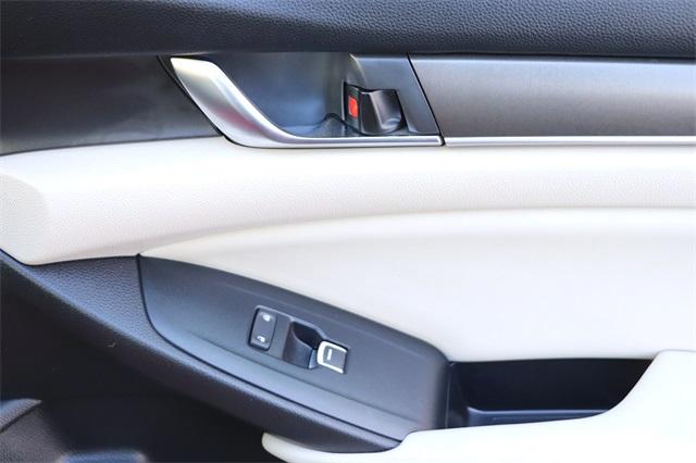 honda-accord-2018-p-1hgcv1f12ja039545image-16