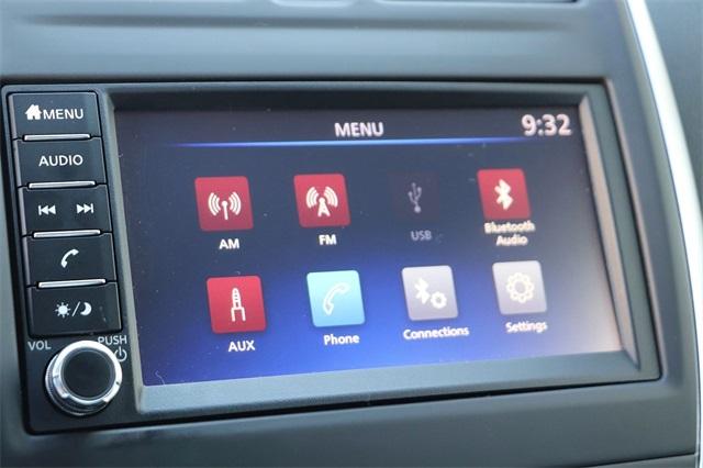 nissan-versa-2018-p-3n1cn7ap2jl883822image-17