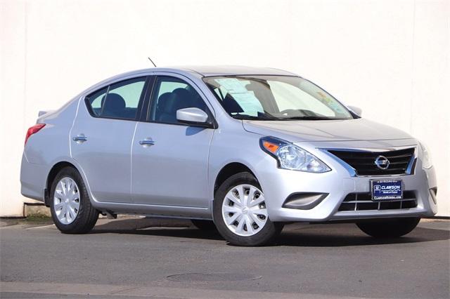 nissan-versa-2018-p-3n1cn7ap2jl883822image-2